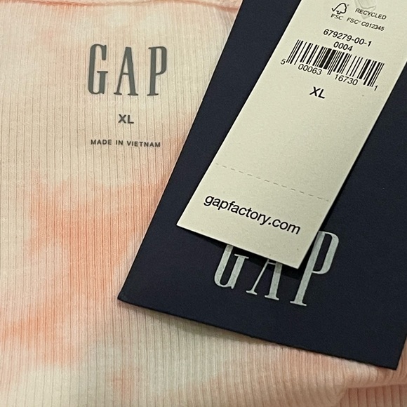 GAP Ribbed Tank Top - Picture 4 of 7